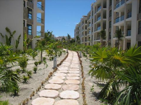 Discount prices fail to lure guests
