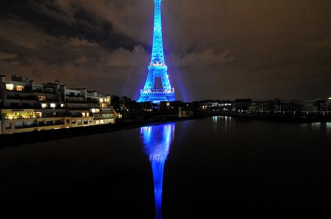 Tour Eiffel by cubn6.