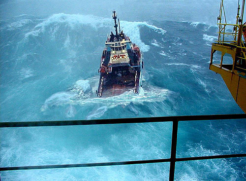 north-sea-oil-platform-supply-ship