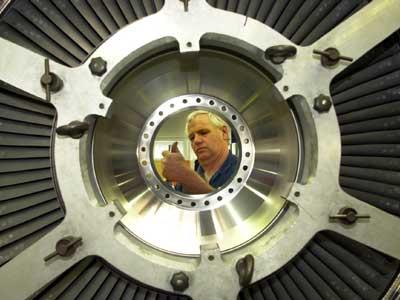 Most manufacturers are now planning to hire.