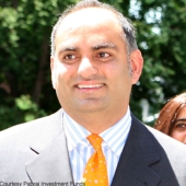 Mohnish Pabrai - Mohnish Pabrai’s Mistake With Pinnacle Airlines