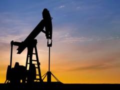 3 Stocks that Could Plunge if Oil Surges Above $100