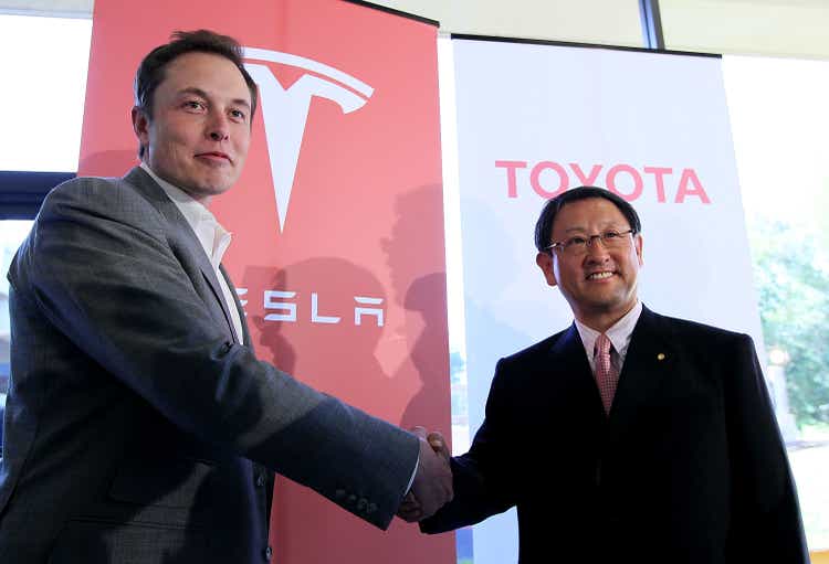 Gov. Arnold Schwarzenegger And Tesla Motors Make Announcement