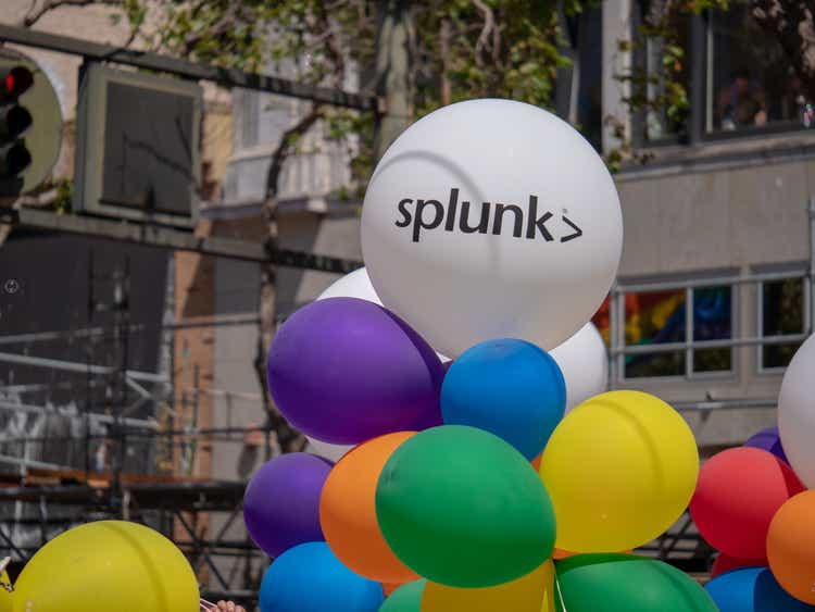 White Splunk logo on balloon in urban setting