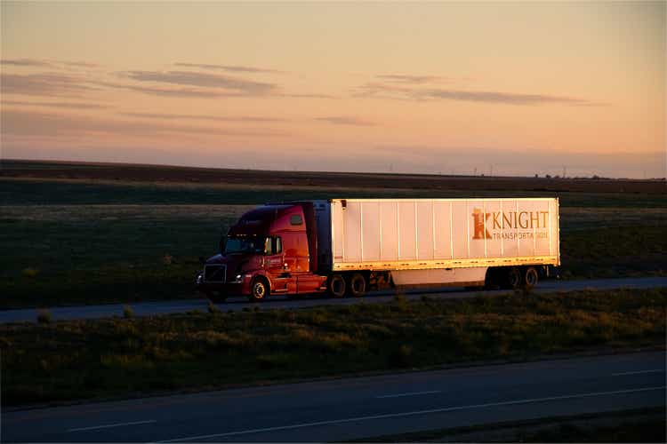 Knight Transportation Semi-Truck