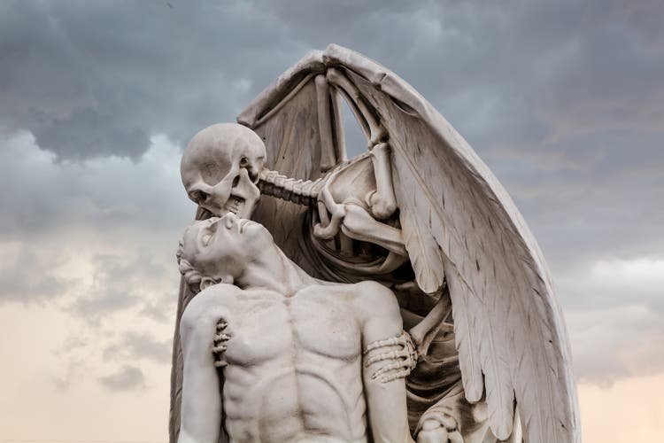 The Kiss of Death statue in Poblenou Cemetery in Barcelona