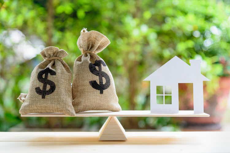 MGIC: Yes, Housing Stinks, But Buy This Home Mortgage Insurer (NYSE:MTG)
