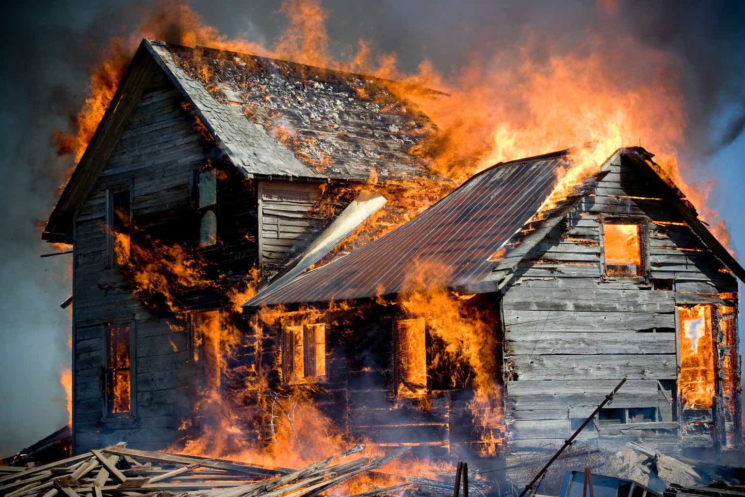 Passive Income In 2023: Why High Yield Stocks Will Pummel Rentals