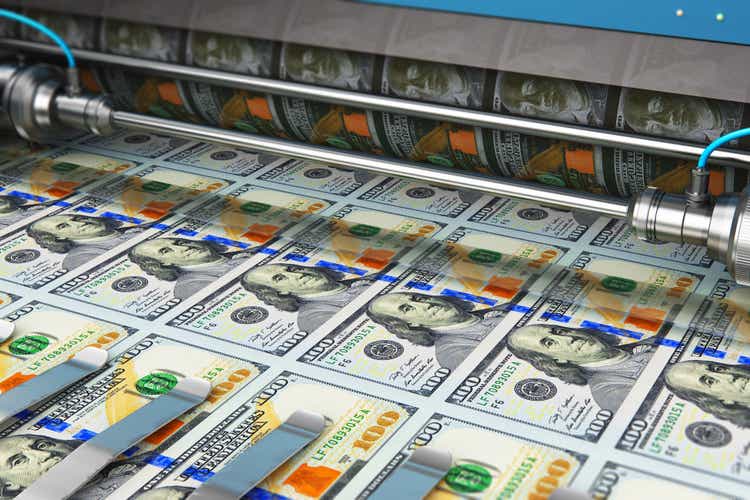 Printing 100 US dollar USD money banknotes