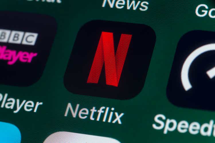 Netflix, BBC iPlayer, News, Speedtest and other apps on the iPhone screen