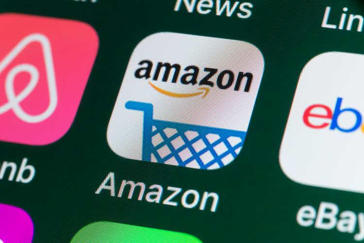 Amazon , Airbnb, ebay, News and other Apps on iPhone screen