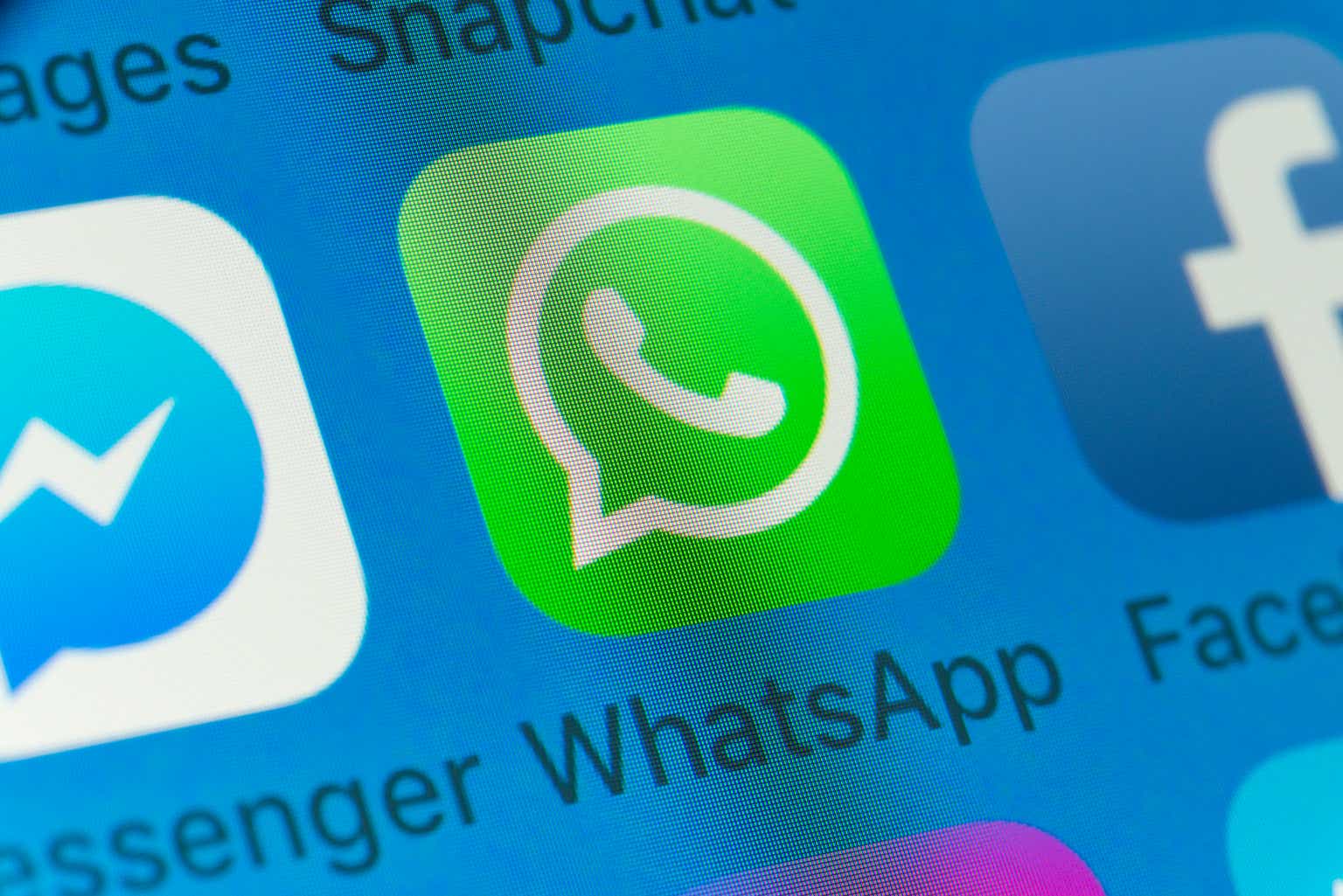 whatsapp news: WhatsApp, Telegram, iMessage & Signal: All the features  launched in 2022 - The Economic Times