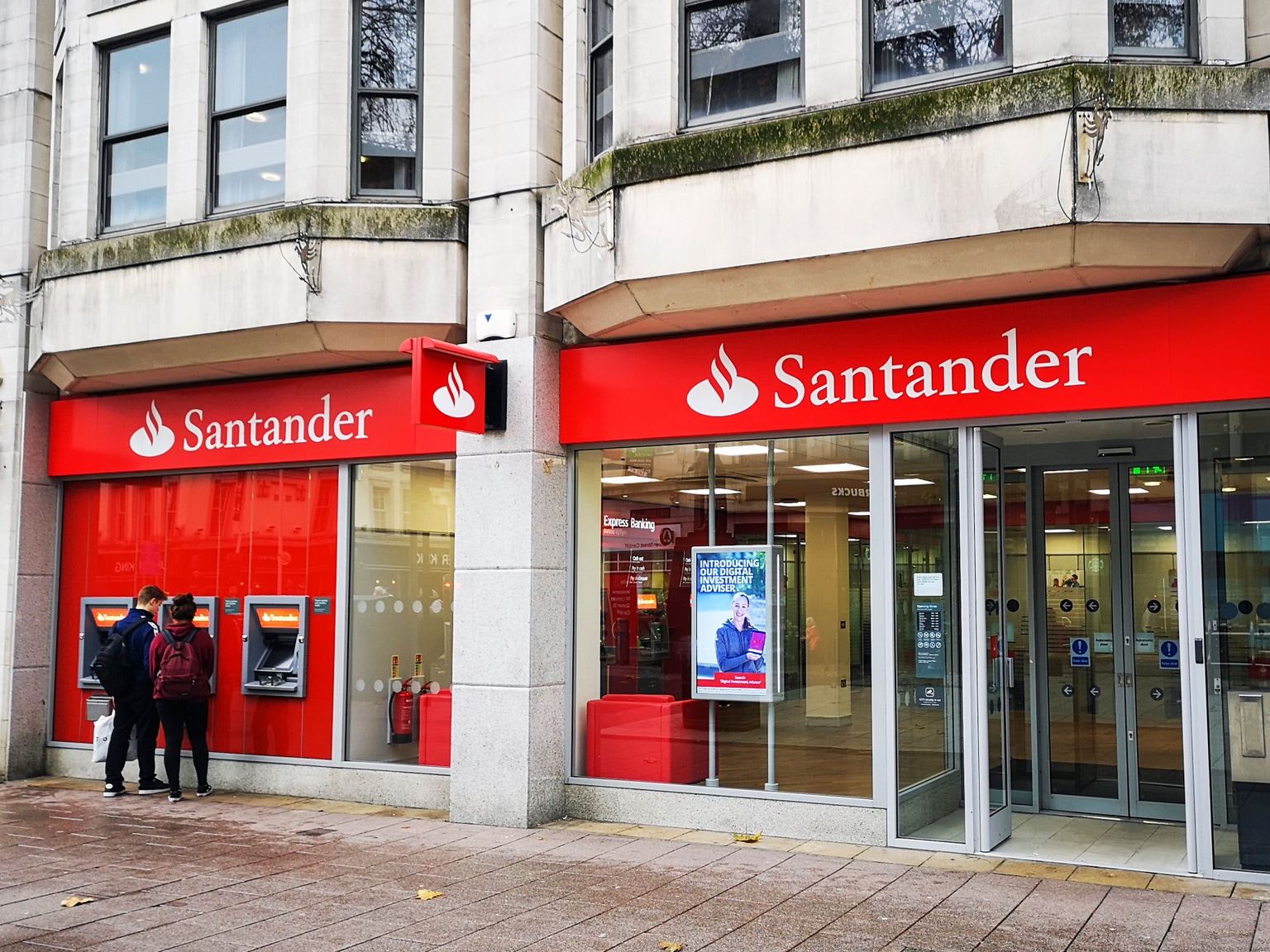 Santander Brasil Q4: A Buy Despite Recent Setbacks (BSBR)