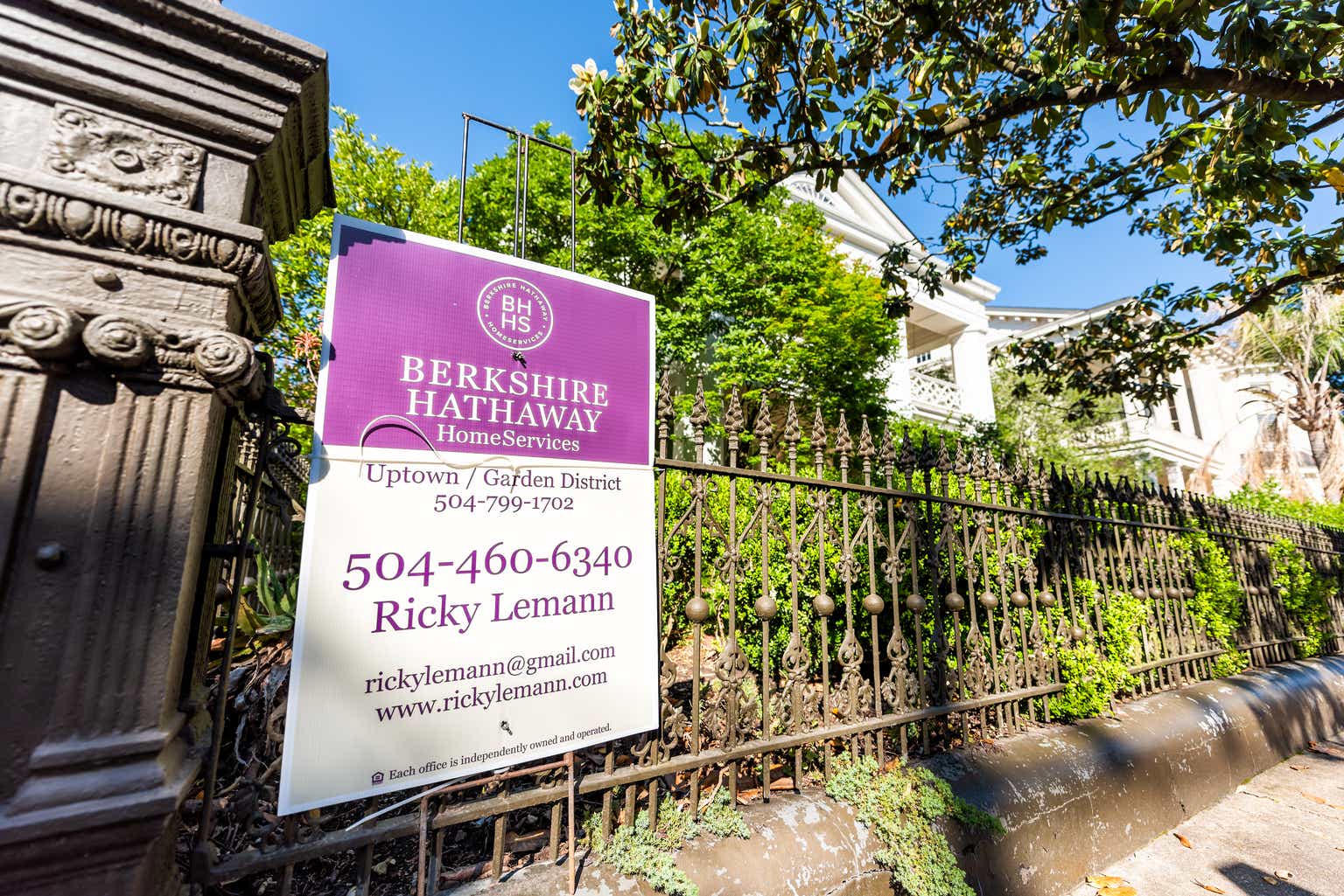 Berkshire Hathaway: Buffett Is Doing Much More Than Selling (Part II)