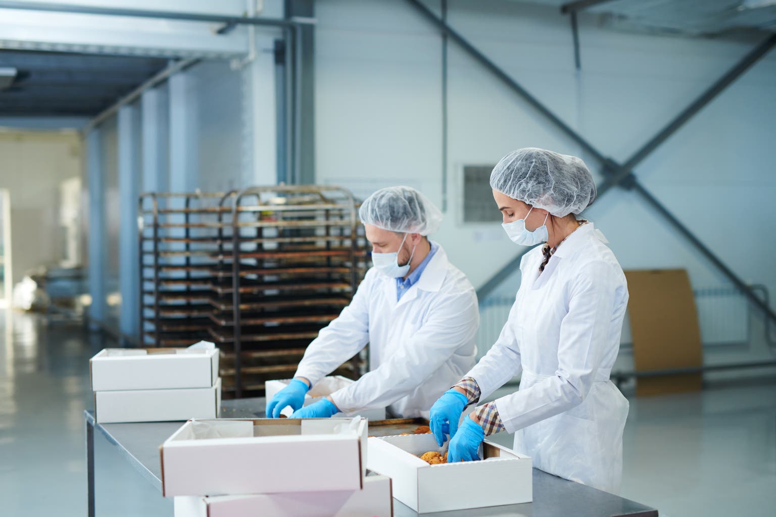 Aramark's Long-Term Contracts Make It A Reliable Hold