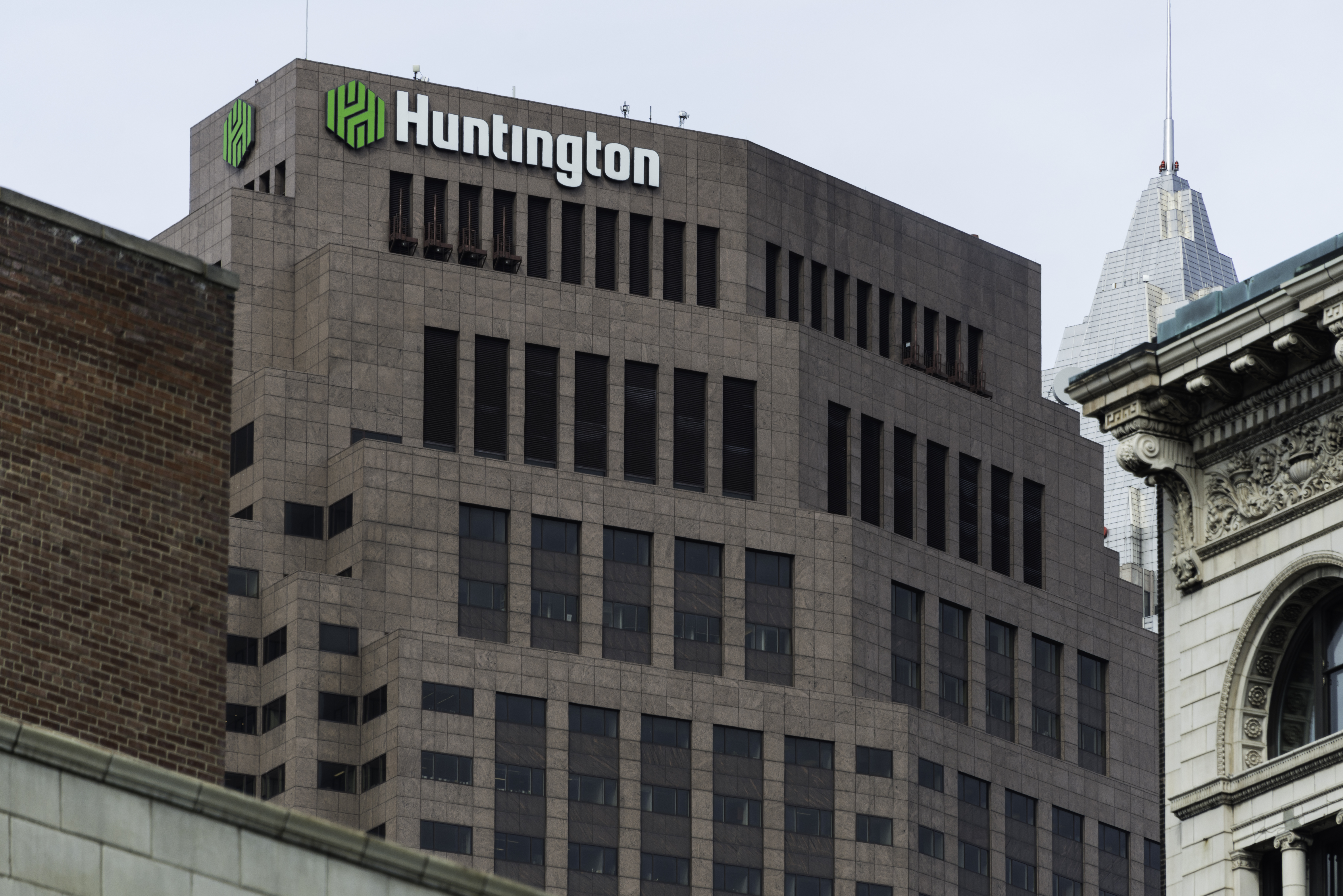 Huntington National Bank To Record $57M Pretax Gain From RPS Sale ...