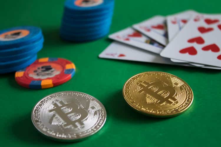Bitcoins on the poker table