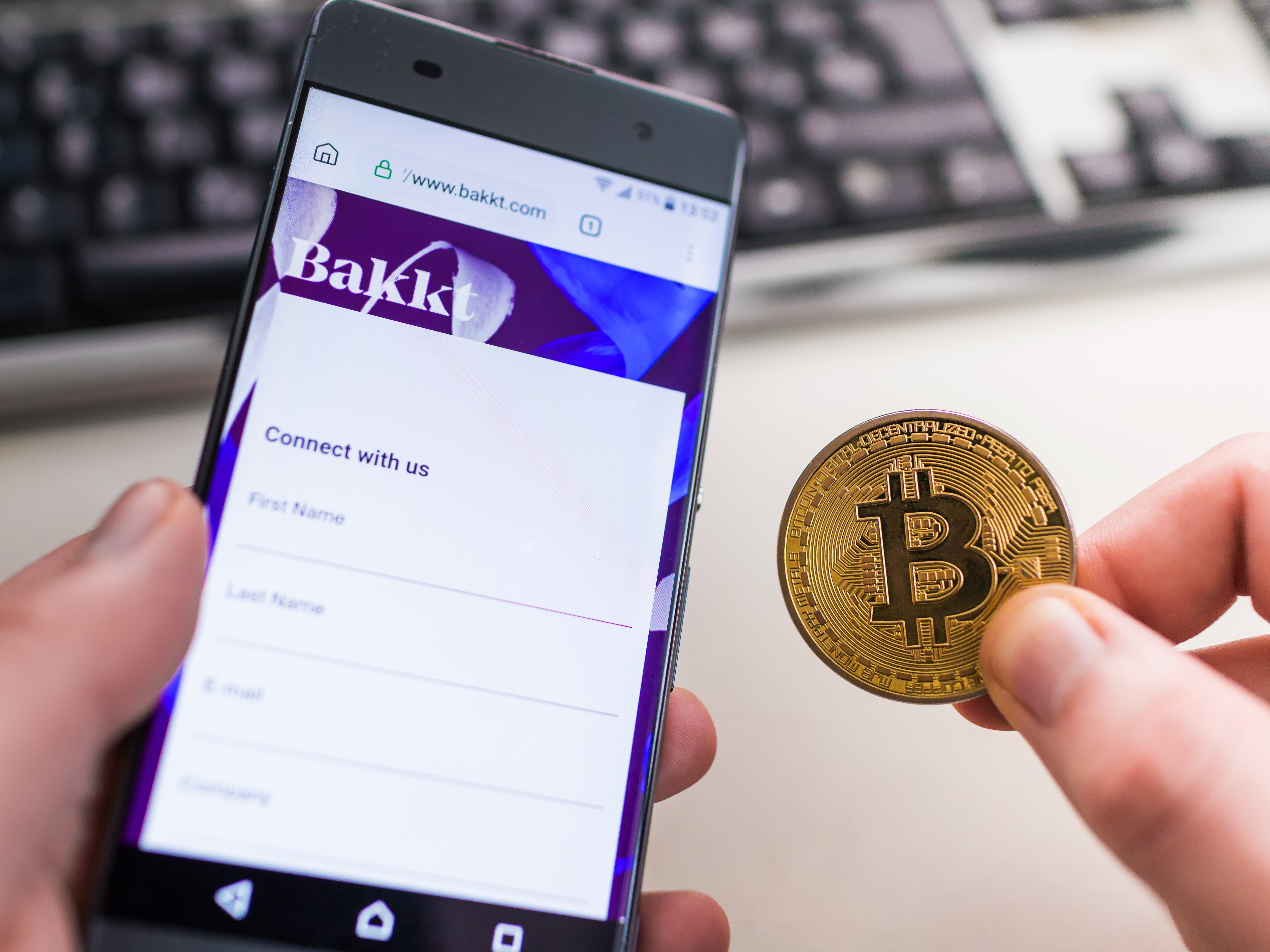 Bakkt stock dives after estimated cash drops, announces new ATM program  (BKKT:NYSE) | Seeking Alpha