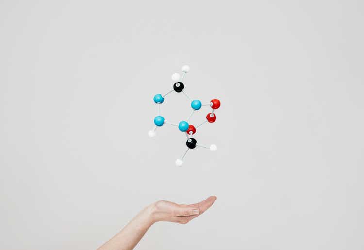 Floating molecule model.