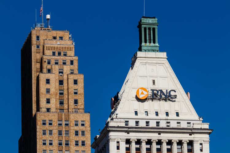 PNC Bank Tower. PNC Financial Services provides retail, corporate and mortgage I banking services