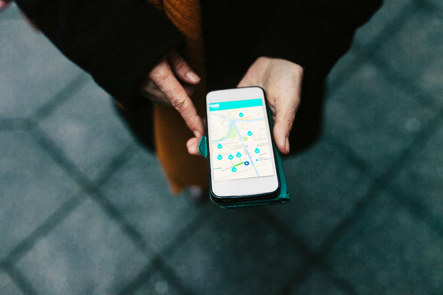 Grab Or Sea: Choosing The Stronger Play In Emerging Markets Tech