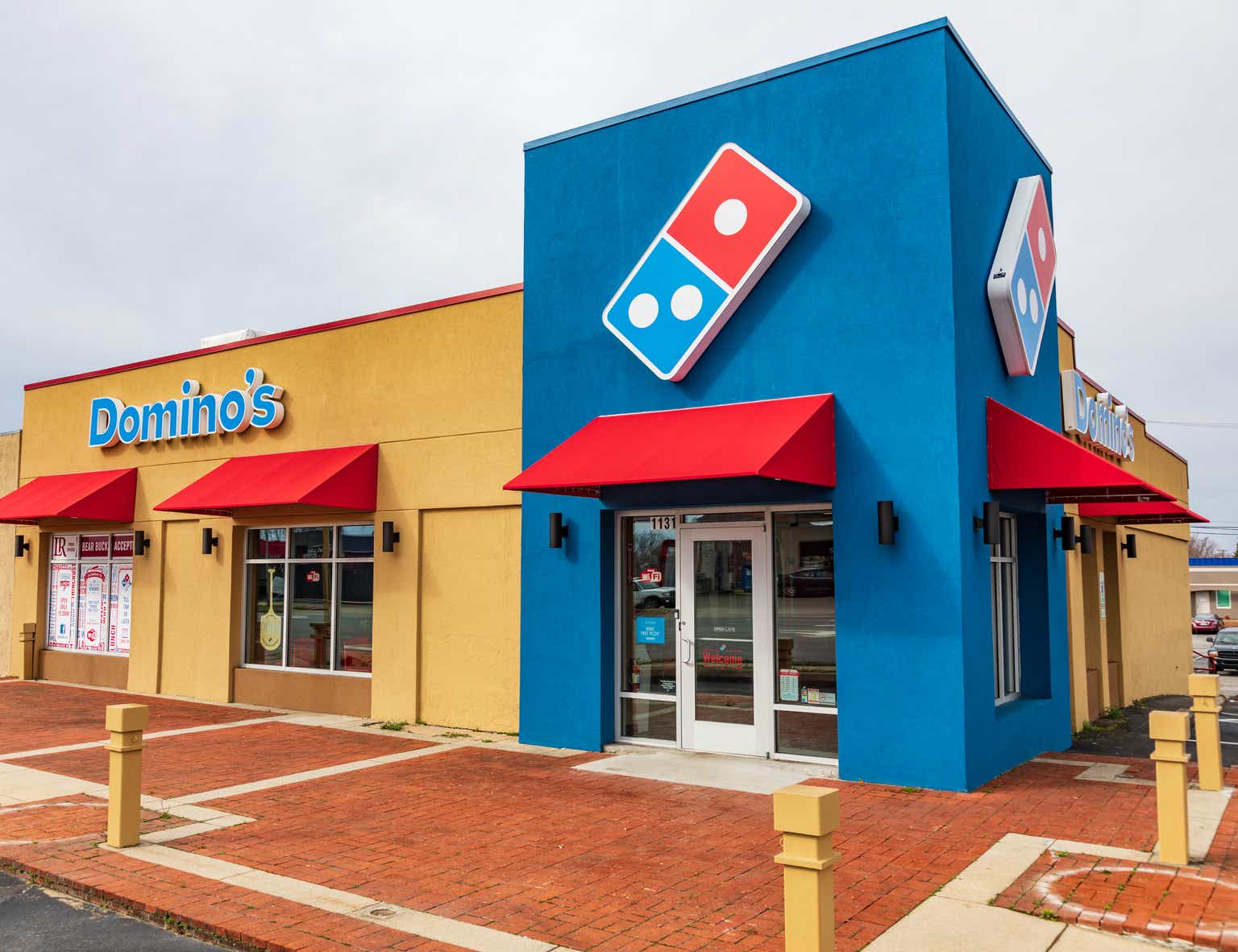 Dominos Pizza Q3 Earnings Highlight Challenges Heading Into 2025 Nysedpz Seeking Alpha 6221