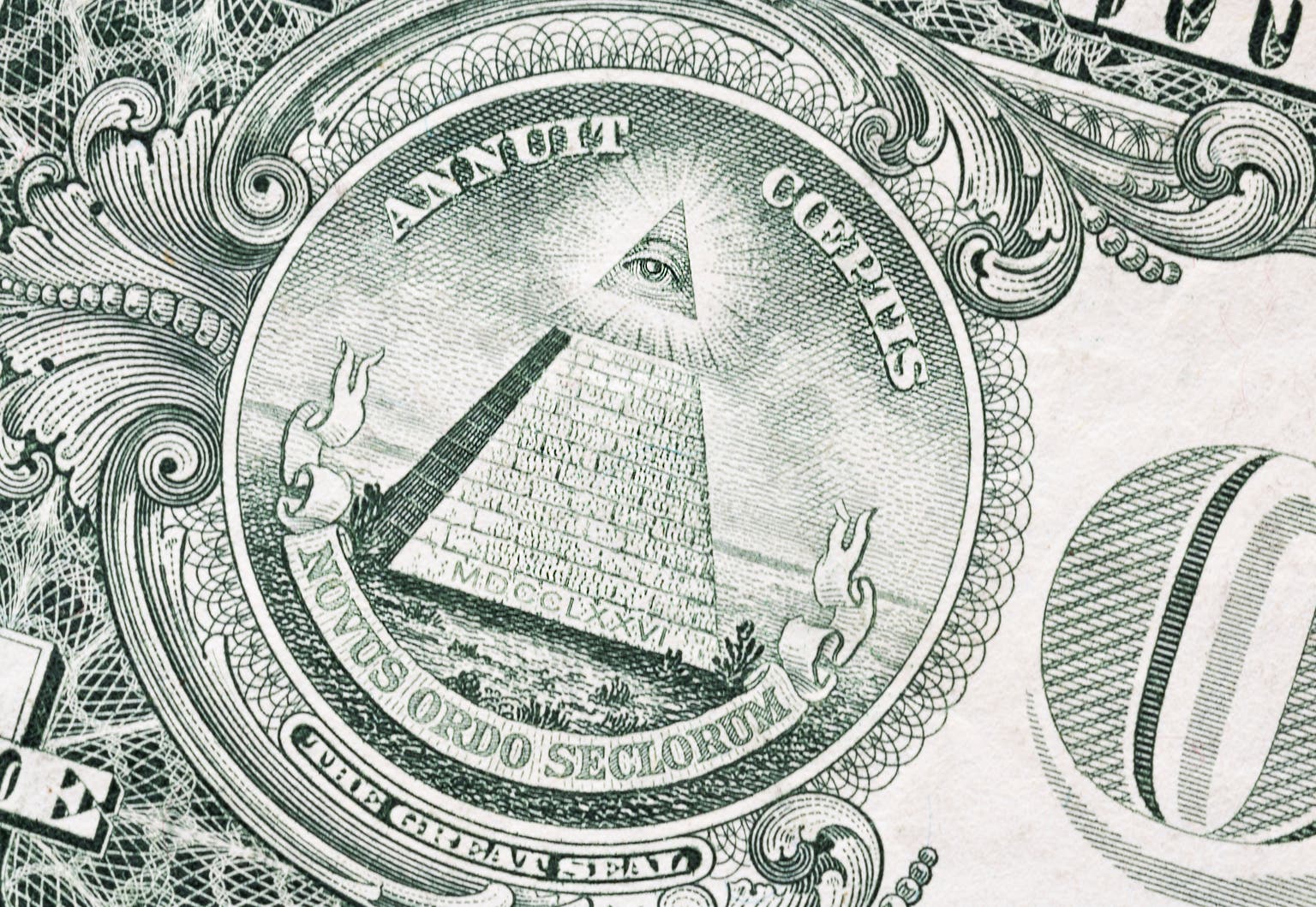 Discount Dividends: 2 Irresistible Bargains Hiding In Plain Sight