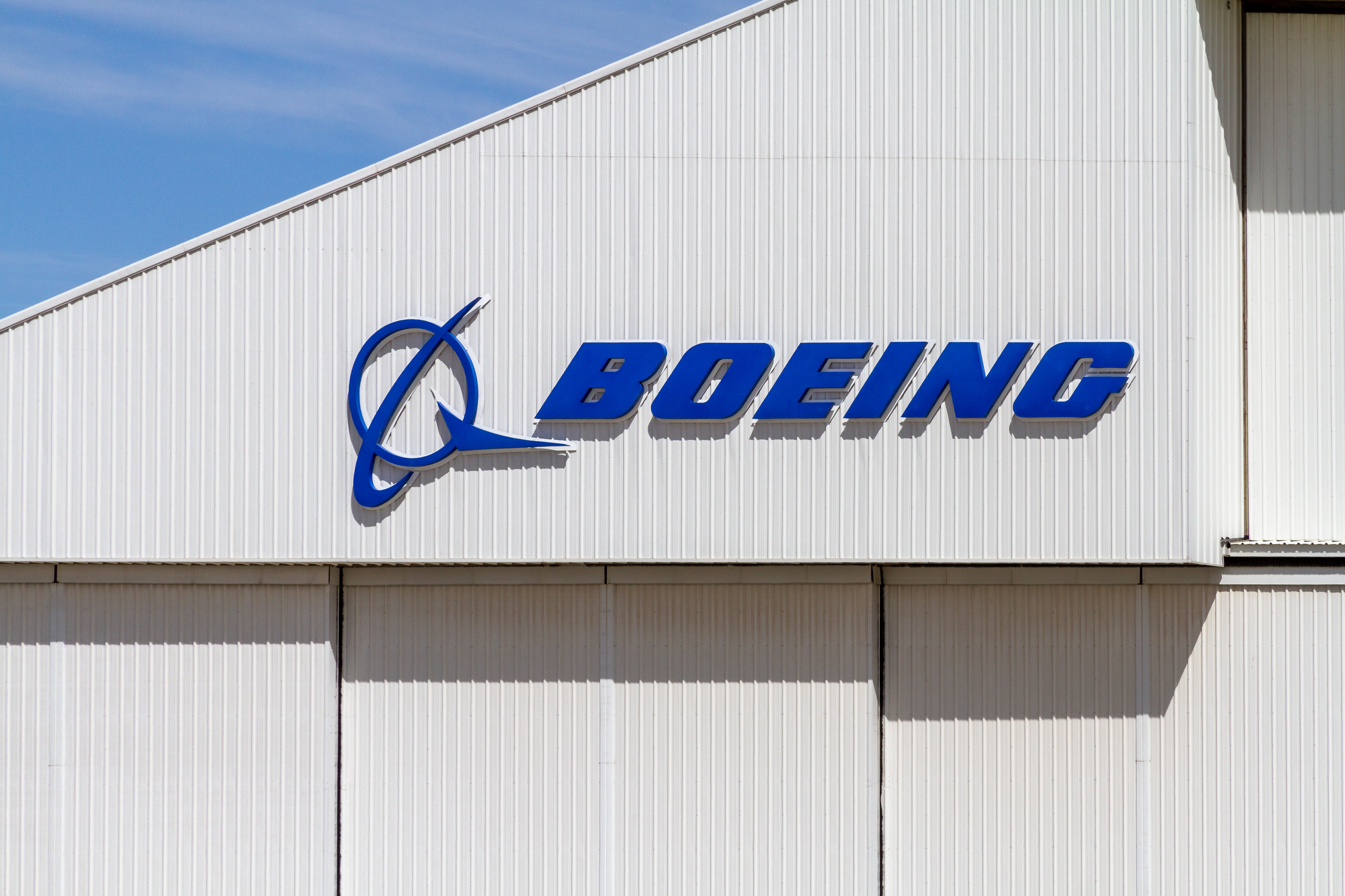 Boeing Grounds 777X Test Fleet After Finding Cracks In Engine Mounting ...