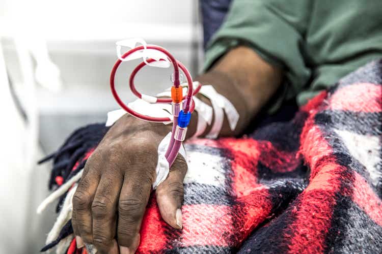 hemodialysis in people on the equipment