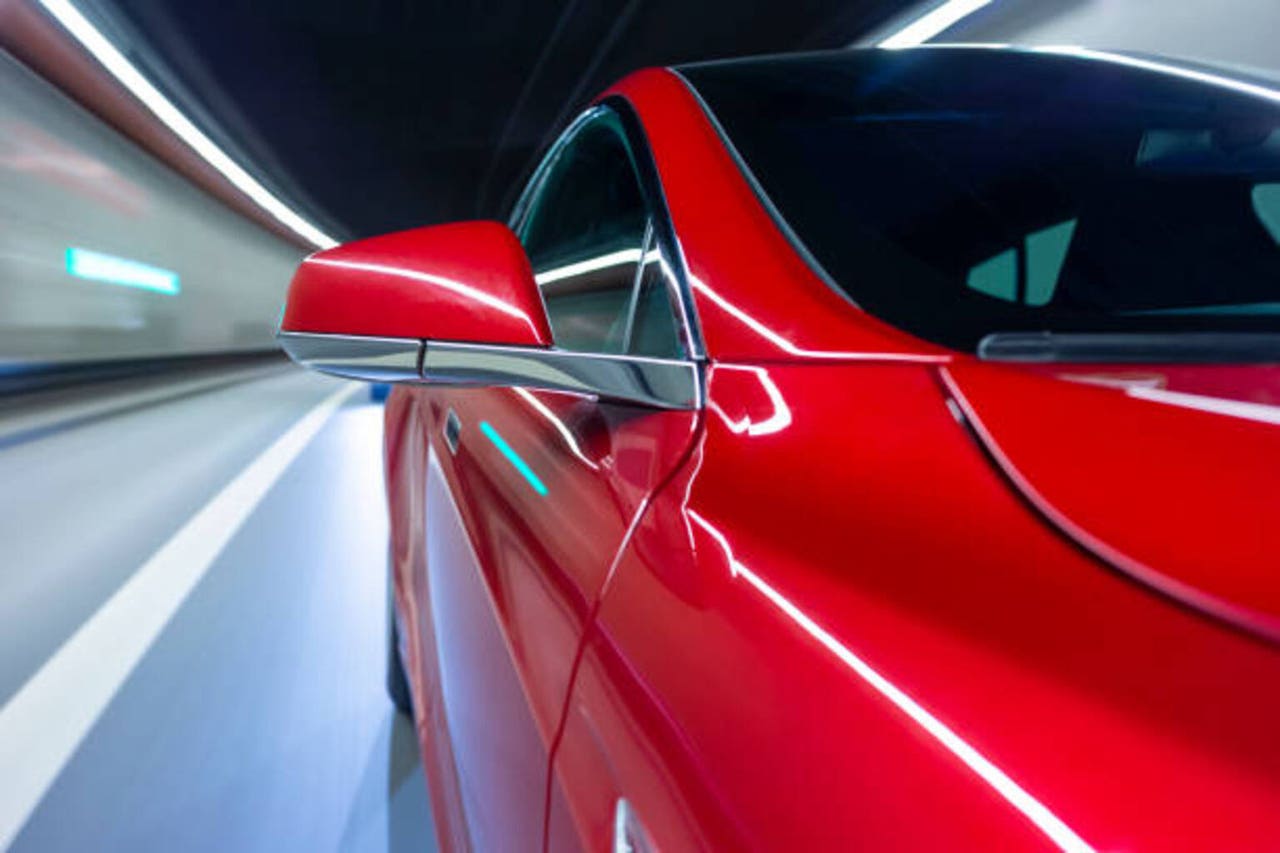 BMW sinks 8% after China woes and Iran war drive profit warning