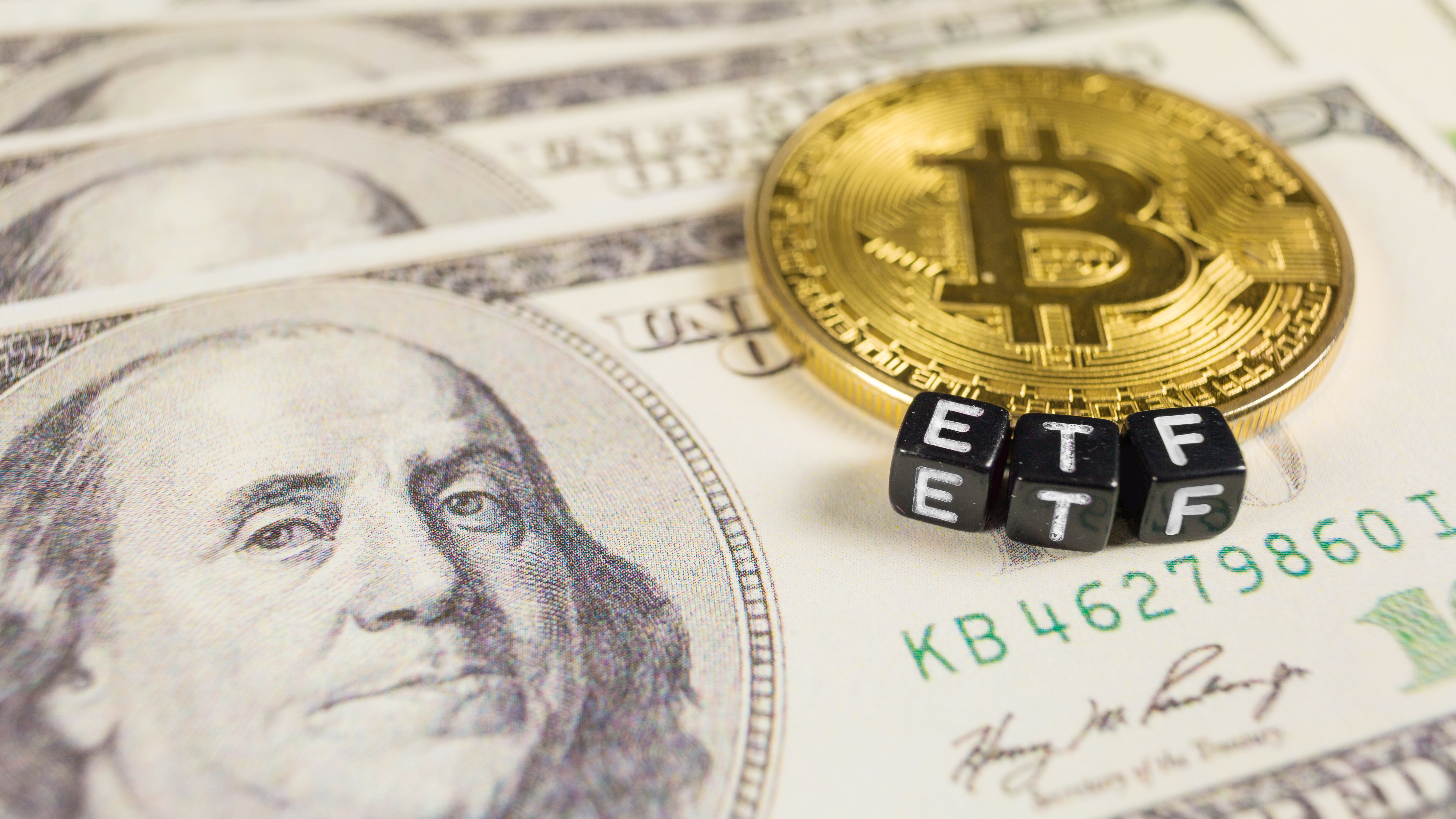 U.S. bitcoin ETFs off to a roaring start with $4.6B in trading volume |  Seeking Alpha