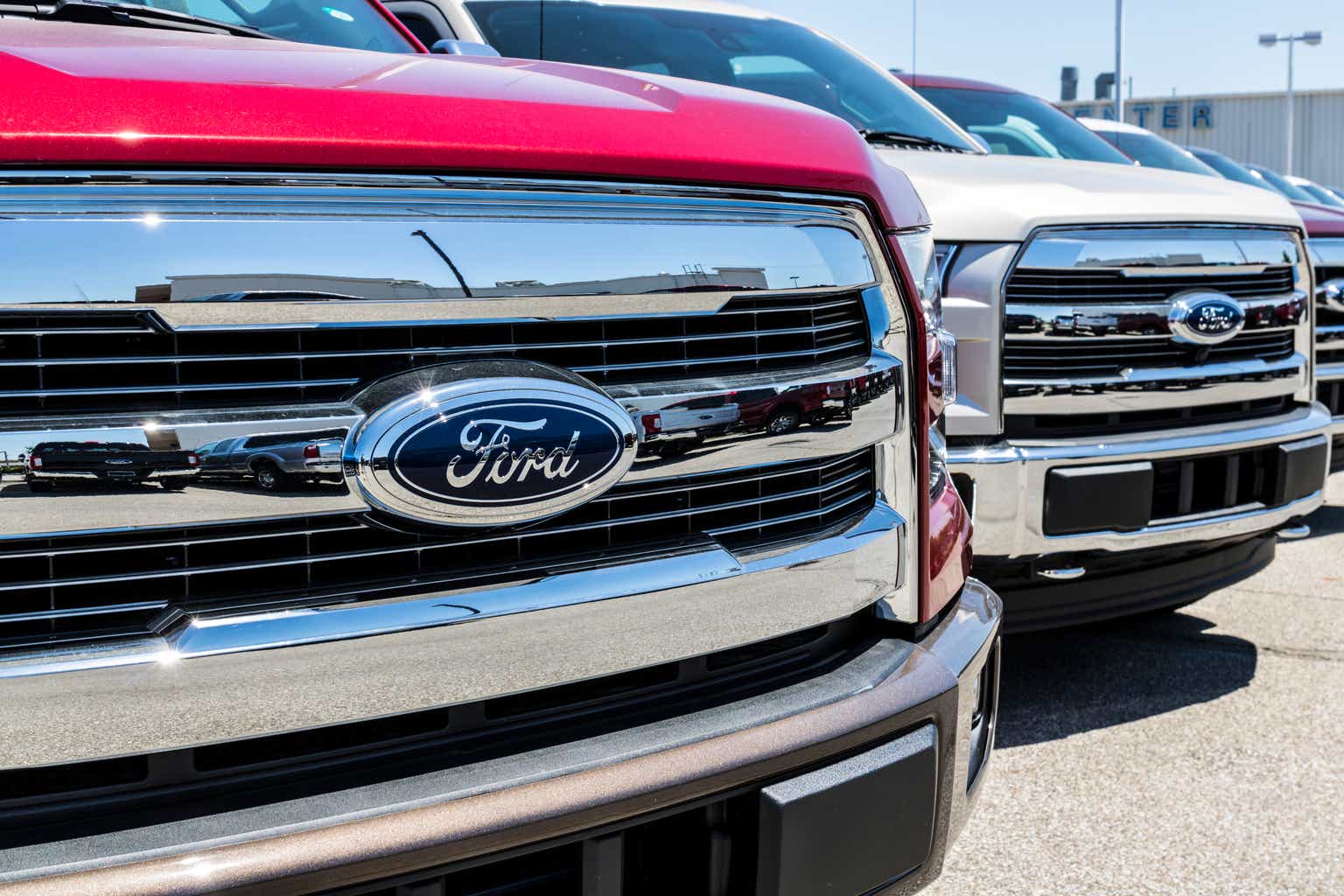 How Will Ford Stock Be Impacted By Rivian's IPO Success? (NYSEF