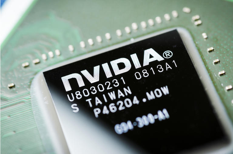 Moskau, Russland-7. April 2019: NVIDIA Mikrochip auf dem Motherboard