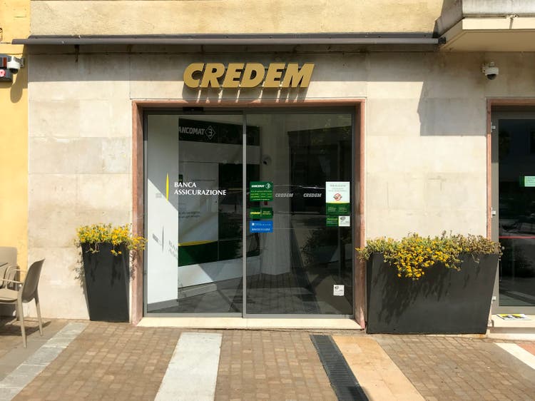 Ingresso della Banca Credem Italiana.