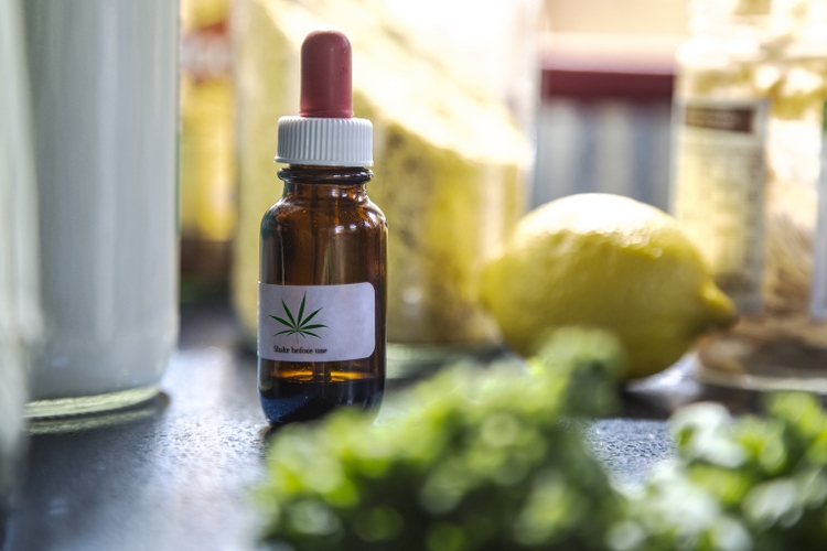 Flora Growth CEO Clifford Starke acquires company shares (NASDAQ:FLGC)