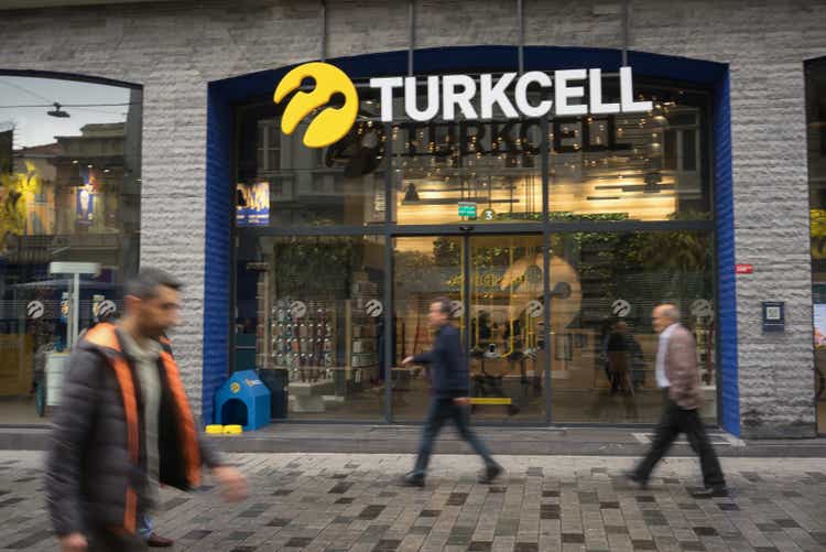 Lynk and Turkcell sign agreement to bring Sat2Phone services to Turkiye (NYSE:TKC)