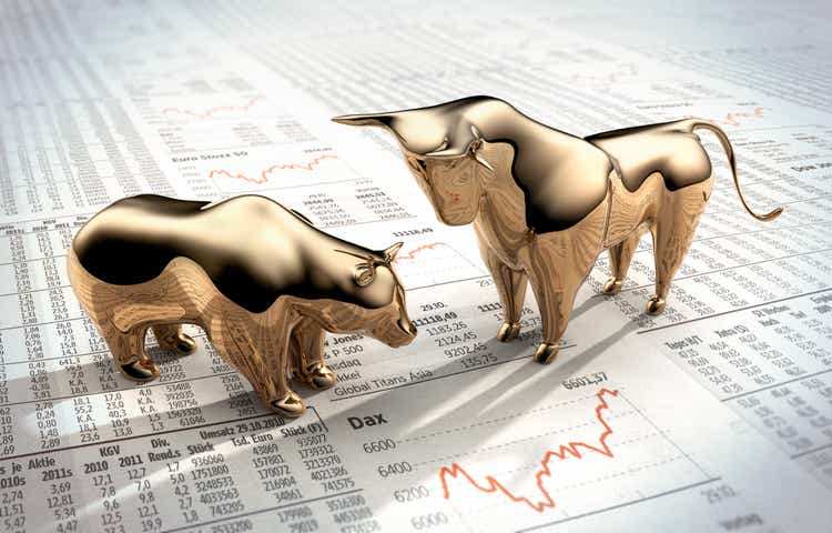 Bulle und Bär auf Börsenkursen