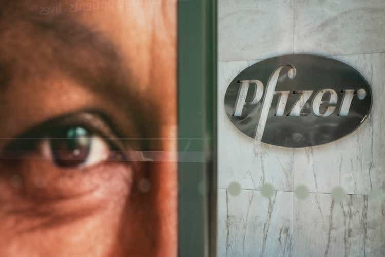 Pfizer Set To Merge Generic Drug Business With Mylan