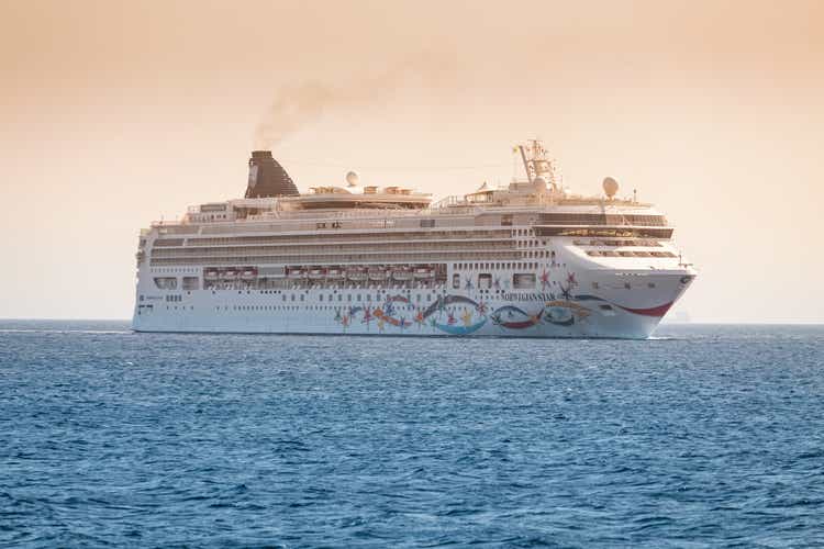 Norwegian Cruise Lines places its largest order for 8 new ships (NCLH ...