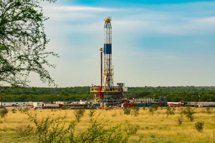 Fracking American Shale Well -Eagle Ford Basin Oil