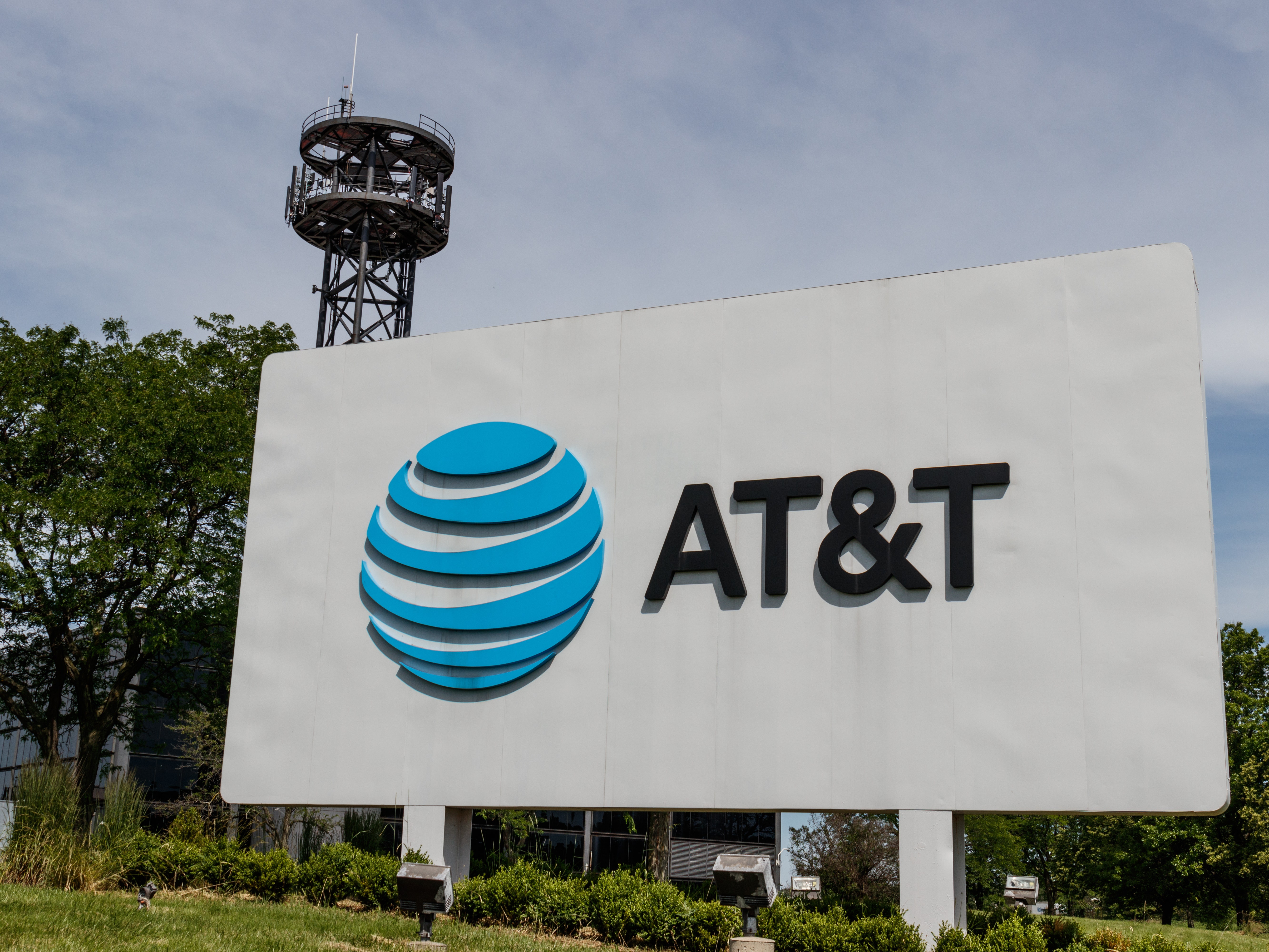 AT&T Sells Stake in DIRECTV to PE Firm: New Video Unit Combines DIRECTV,  AT&T TV and U-verse – Dan Rayburn –