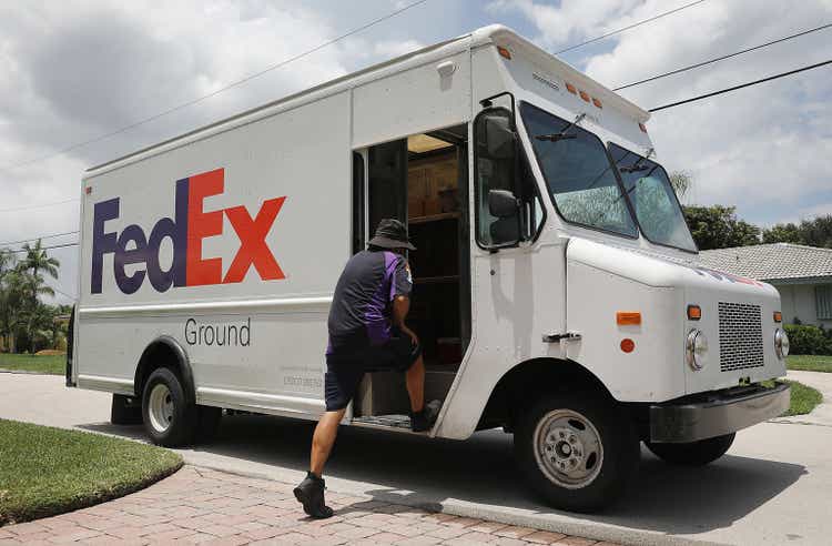 Fed Ex To Stop Ground Deliveries For Amazon