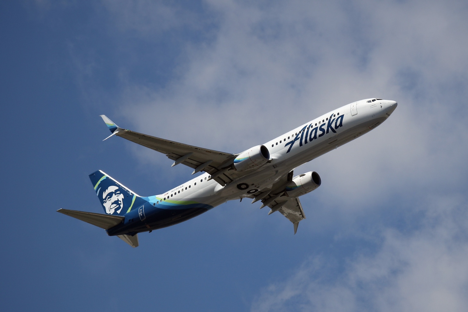 Alaska Air Is Ripe For ReRating And Distributions (NYSEALK) Seeking