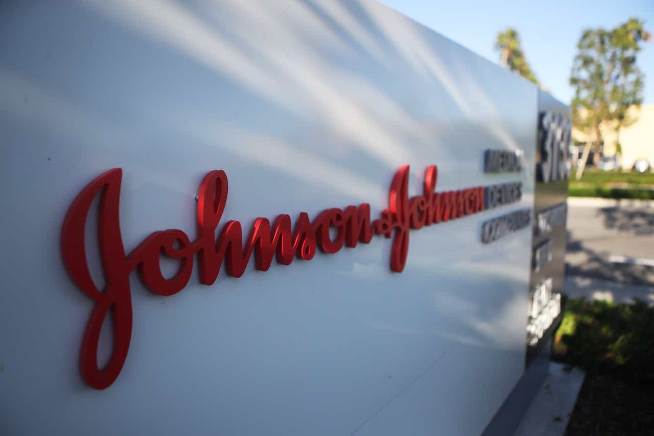 Johnson & Johnson Q3 Earnings Currency & Cash Allocation Focus (NYSE