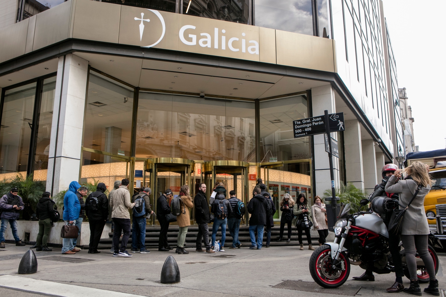 Ggal GGAL Stock: Argentina's Old-Money Financial Group Is An Interesting ...