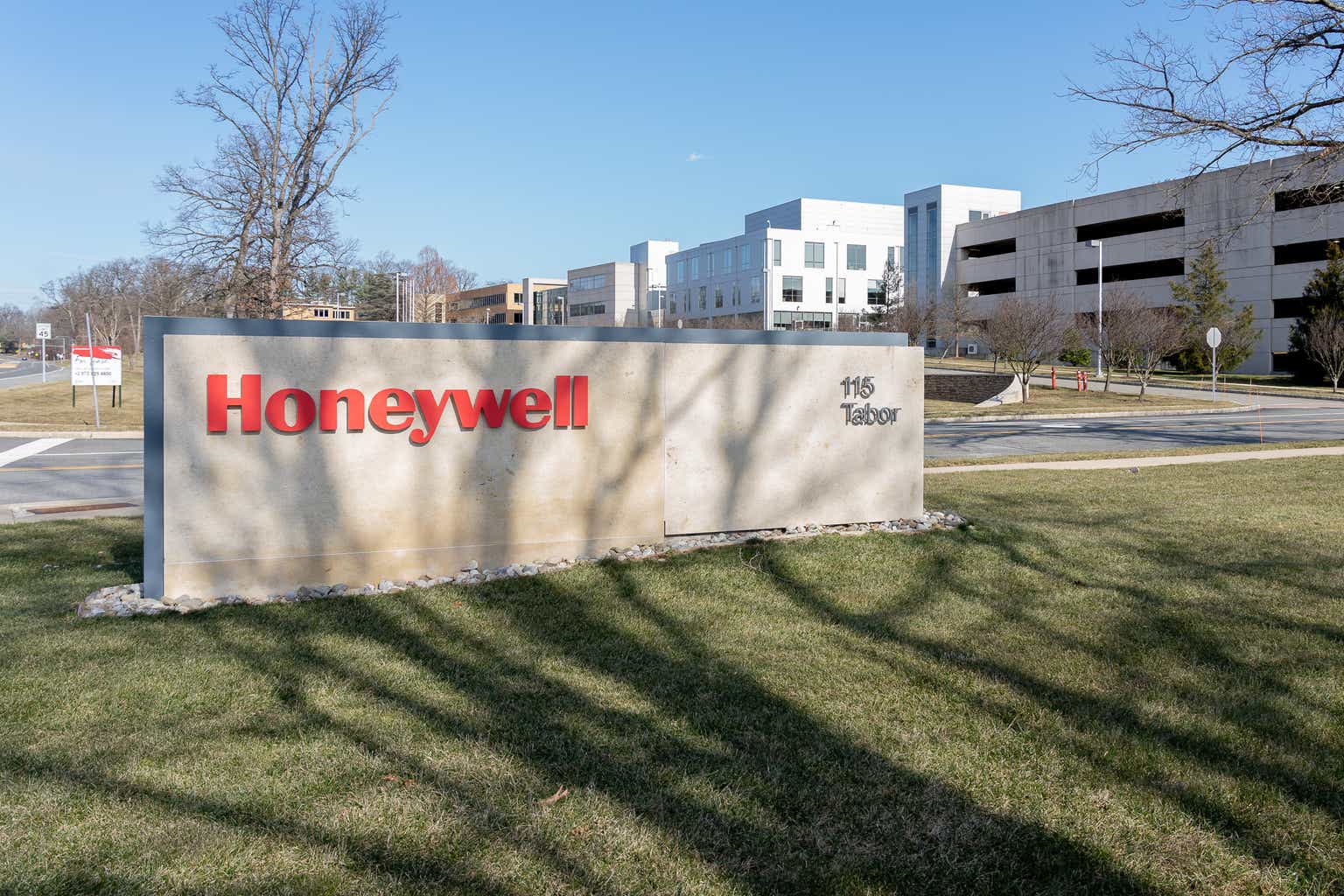 Honeywell: The recent correction is a buying opportunity