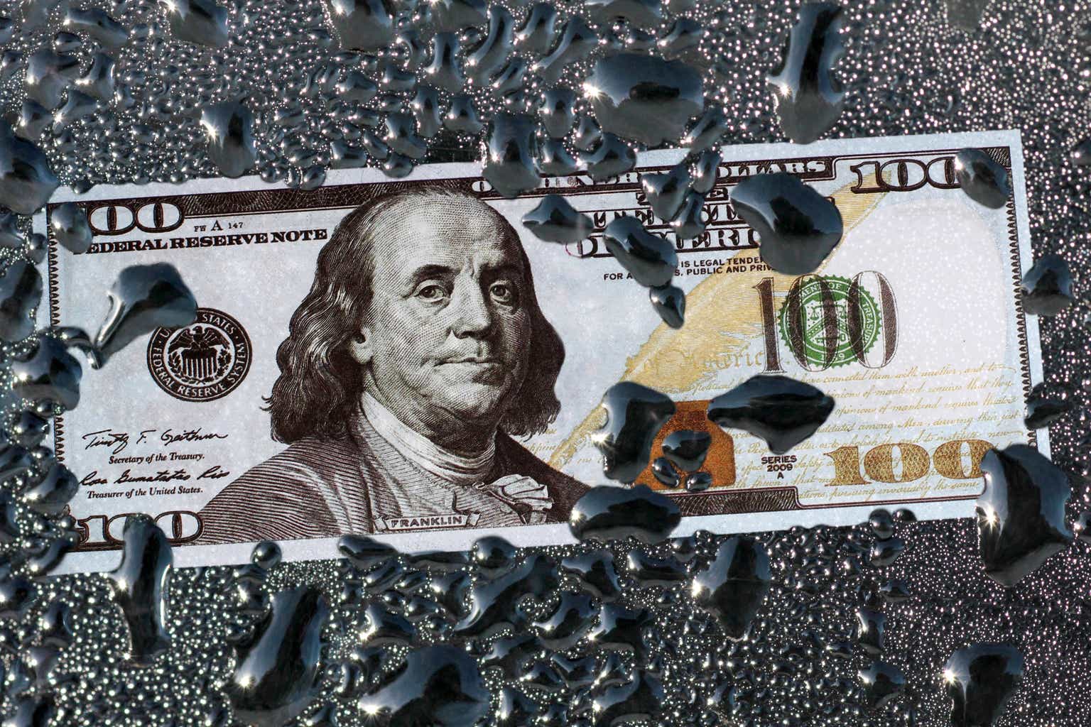 Pay, Baby, Pay - 3 Dirt-Cheap Dividend Stocks Pumping Out Cash