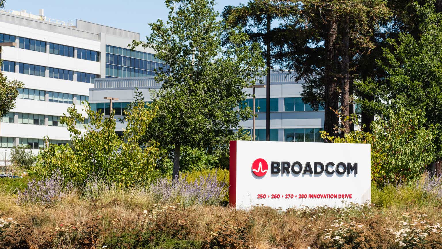 Broadcom: Strong Pick In Semiconductor Industry (NASDAQ:AVGO)