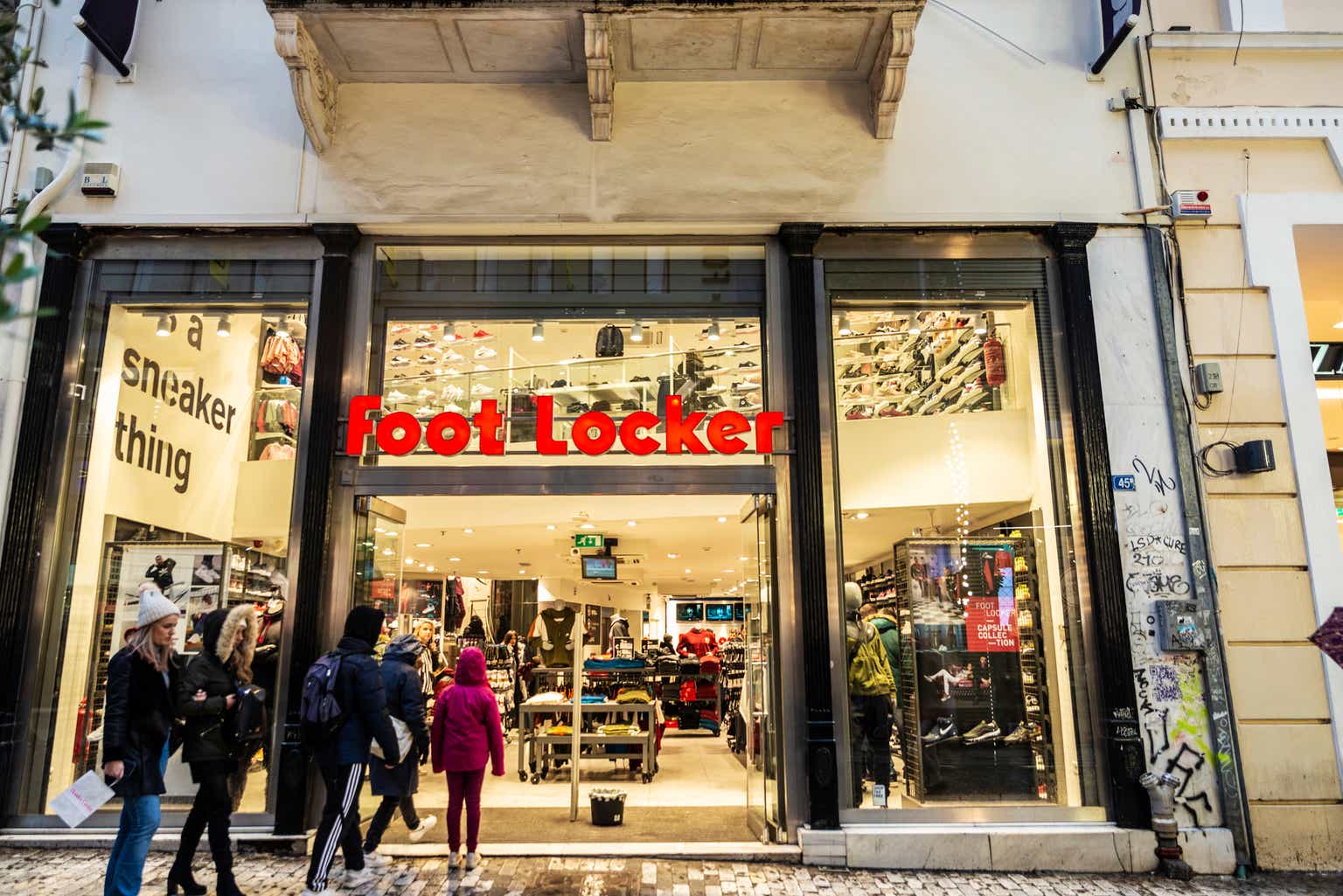 Foot Locker: Big bets with Nike and Adidas mean 18.8% profit