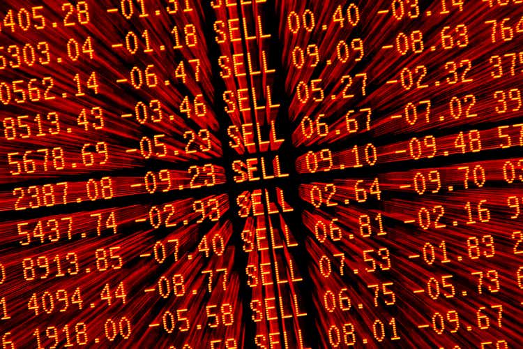 stock market crash sell—off - red trading screen zoom